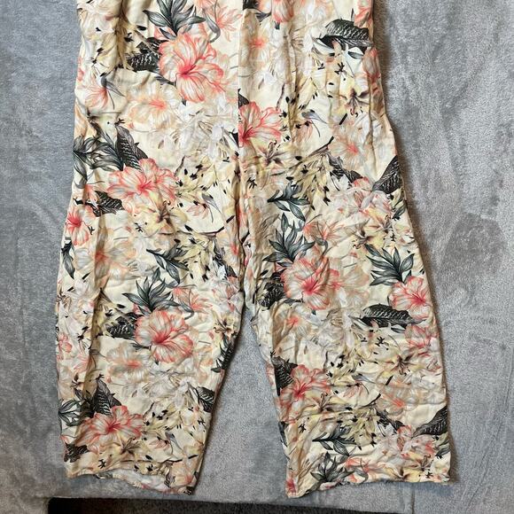 Greylin Size Medium Faith‎ Smock Culotte Jumpsuit Floral Light Yellow Women's - Picture 7 of 9